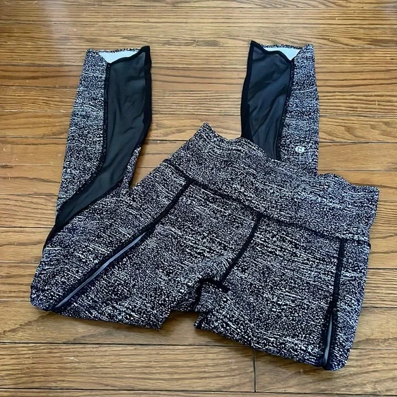 Lululemon Pace Perfect 7/8 Tight (25”) - Picture 8 of 11